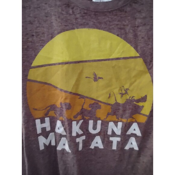 Disney Womens M Hakuna Matata Lion King Short Sleeve Tee Shirt Maroon Burnout - Picture 2 of 8